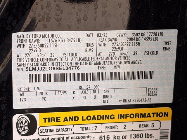 Used 2025 Lincoln Navigator Reserve AWD/4WD image 20