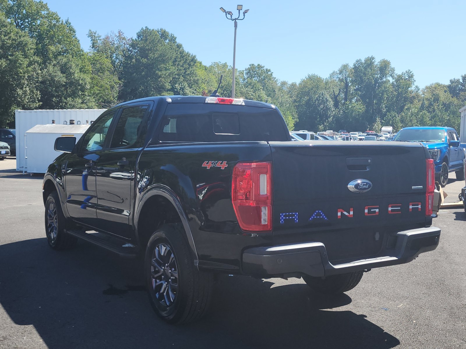 Used 2019 Ford Ranger XLT w/ Equipment Group 302A Luxury AWD/4WD image 3