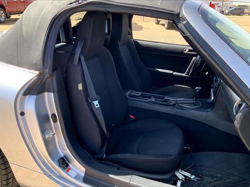 Used 2012 MAZDA MX-5 Miata Touring image 8