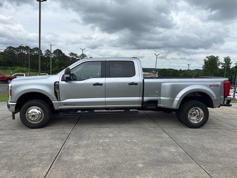 Used 2024 Ford F350 XL AWD/4WD image 4