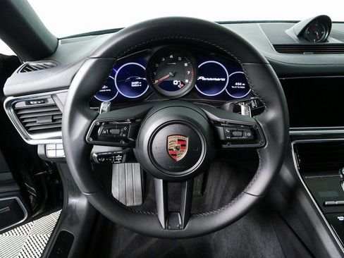 Certified 2023 Porsche Panamera Platinum Edition image 9