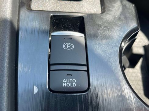 Certified 2026 Nissan Rogue S FWD image 31