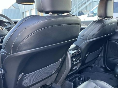 Used 2024 Jeep Grand Cherokee L Limited image 20