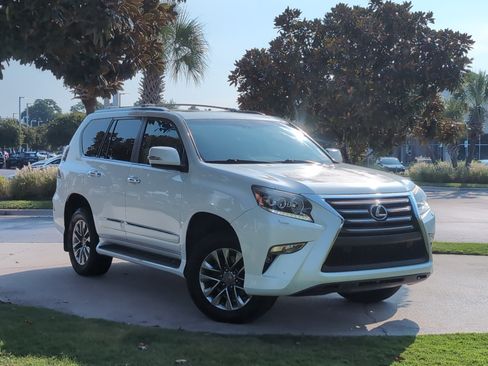 Used 2014 Lexus GX 460 Luxury AWD/4WD image 2