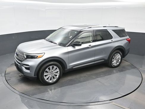 Used 2020 Ford Explorer Limited w/ Class III Trailer Tow Package AWD/4WD image 17