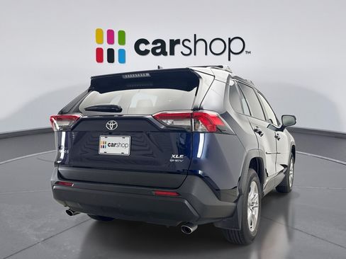 Used 2025 Toyota RAV4 XLE AWD/4WD image 5