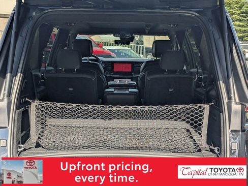 Used 2022 Jeep Grand Wagoneer Series II image 8