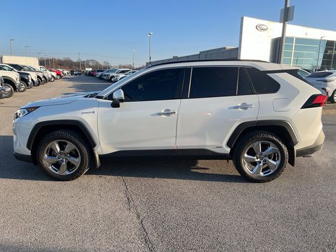 Used 2020 Toyota RAV4 Limited image 8