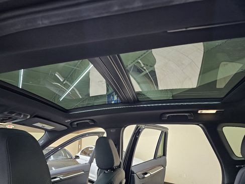 Used 2021 BMW X1 sDrive28i w/ Premium Package image 39