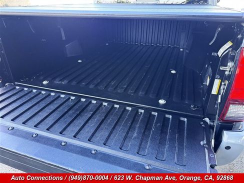 Used 2019 Toyota Tacoma TRD Sport w/ Technology Package RWD image 24