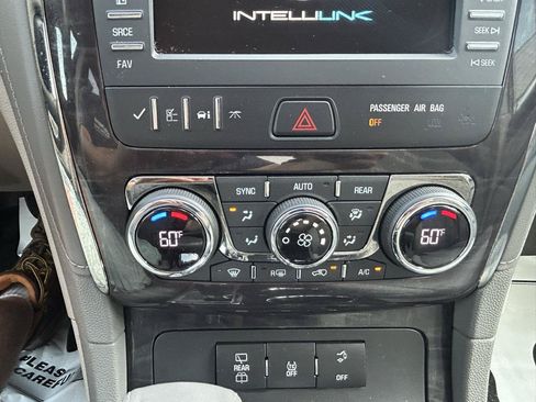 Used 2017 Buick Enclave Convenience FWD image 25