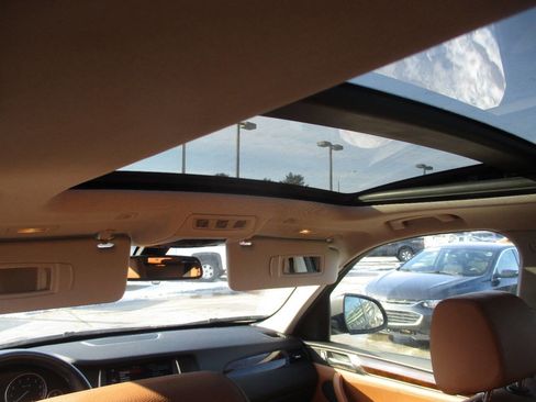 Used 2016 BMW X3 xDrive28i image 32