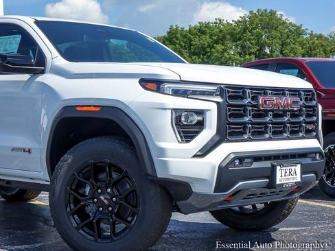 New 2025 GMC Canyon AT4 image 2