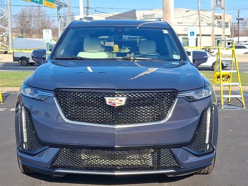 Certified 2025 Cadillac XT6 Sport w/ Technology Package image 8