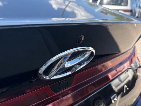 Used 2023 Hyundai Elantra SEL FWD image 8