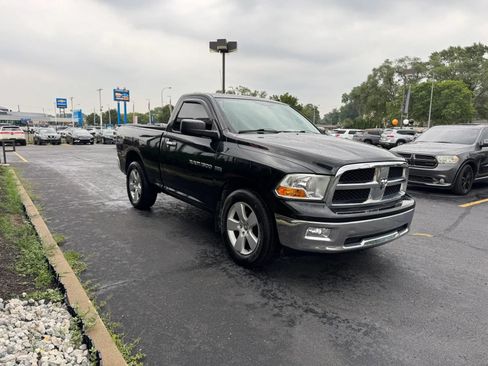 Used 2011 RAM 1500 Classic SLT w/ Popular Equipment Group AWD/4WD image 2
