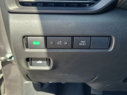 Certified 2024 Nissan Sentra S FWD image 22