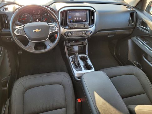 Used 2022 Chevrolet Colorado LT w/ LT Convenience Package image 16