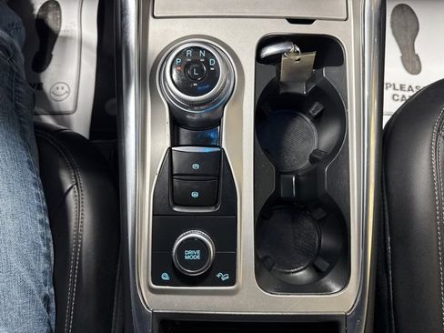 Used 2023 Ford Explorer XLT w/ Equipment Group 202A image 11