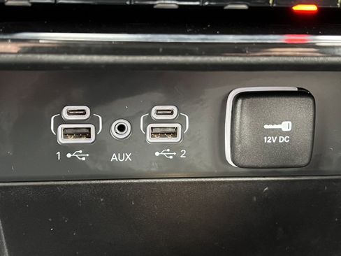 Used 2023 Jeep Grand Cherokee L Limited w/ Trailer Tow Group (B) image 26