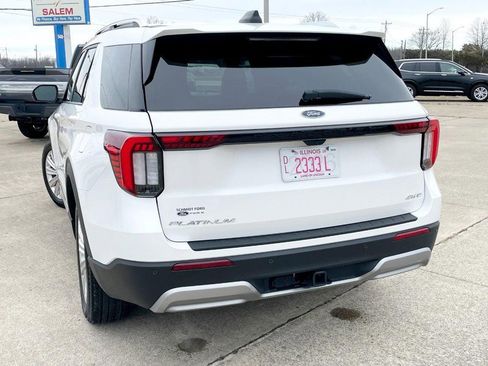 Used 2025 Ford Explorer Platinum w/ LUX Leather Package image 5