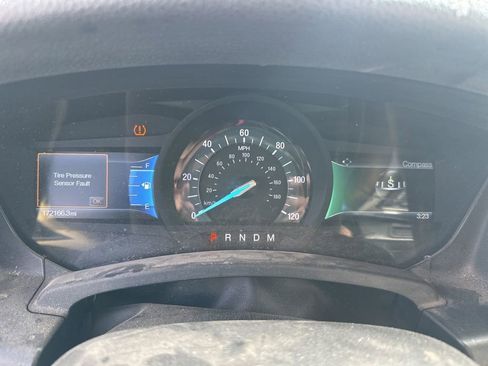 Used 2015 Ford Expedition XLT w/ Equipment Group 202A AWD/4WD image 18