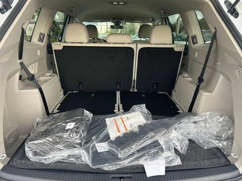 New 2026 Volkswagen Atlas SE image 45