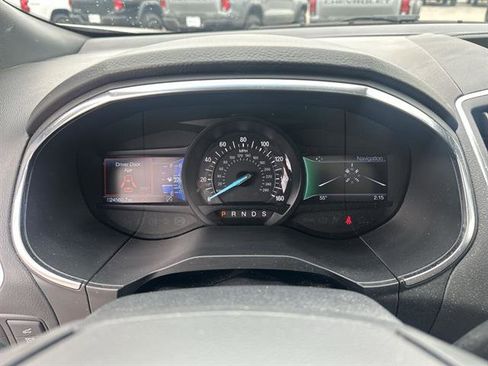 Used 2020 Ford Edge Titanium w/ Equipment Group 301A AWD/4WD image 34