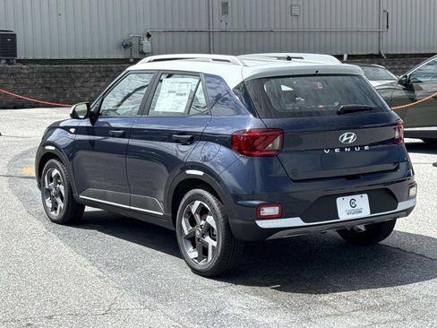 New 2026 Hyundai Venue SEL FWD image 14