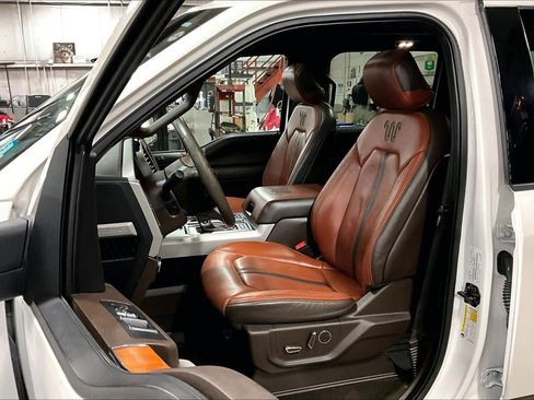 Used 2018 Ford F150 King Ranch w/ Equipment Group 601A Luxury image 9