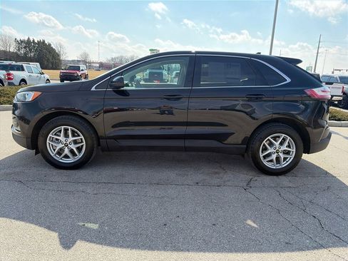 Used 2024 Ford Edge SEL w/ Convenience Package image 4