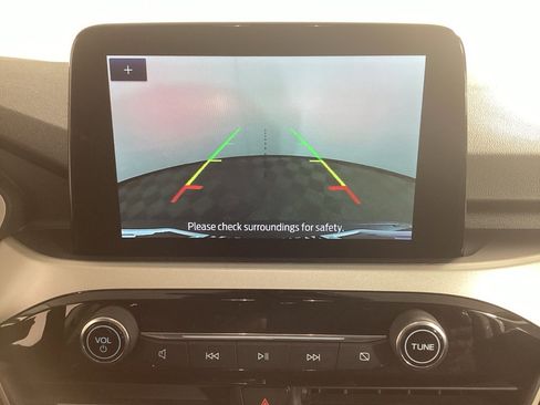 Used 2022 Ford Escape SE w/ SE Sport Appearance Package image 26