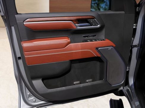 Used 2025 GMC Sierra 1500 Denali Ultimate image 23