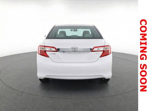 Used 2012 Toyota Camry XLE image 9