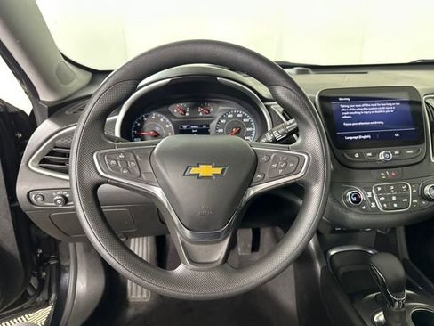 Used 2022 Chevrolet Malibu LT image 14