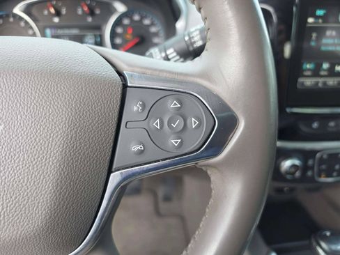 Used 2019 Chevrolet Traverse LT FWD image 32