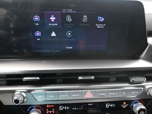 New 2025 Kia Telluride S image 19