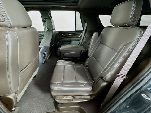 Used 2021 GMC Yukon Denali w/ Denali Premium Package AWD/4WD image 18