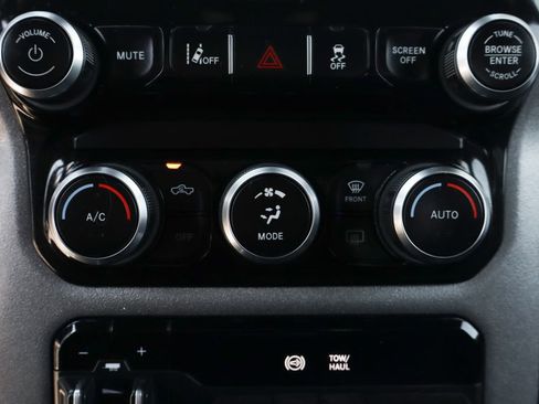 Used 2024 RAM 2500 Tradesman w/ Safety Group image 39