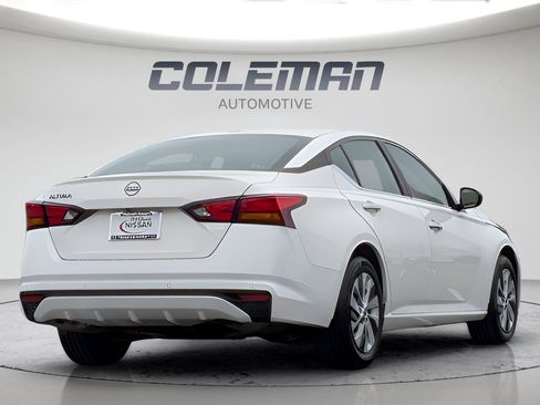 Certified 2025 Nissan Altima 2.5 S FWD image 5