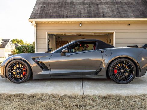 Used 2016 Chevrolet Corvette Z06 w/ 3LZ Preferred Equipment Group image 21
