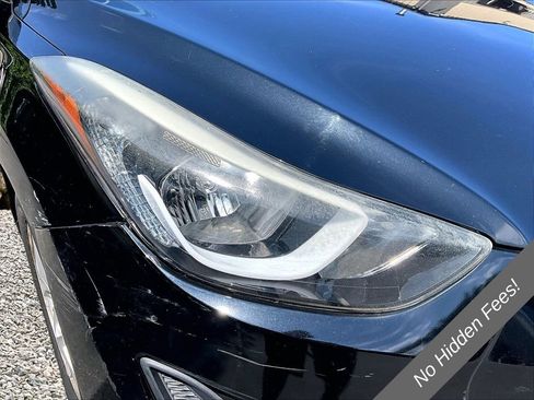 Used 2014 Hyundai Elantra SE FWD image 25