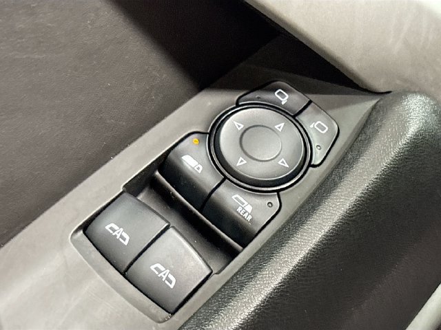 Used 2017 Chevrolet Camaro SS RWD image 18