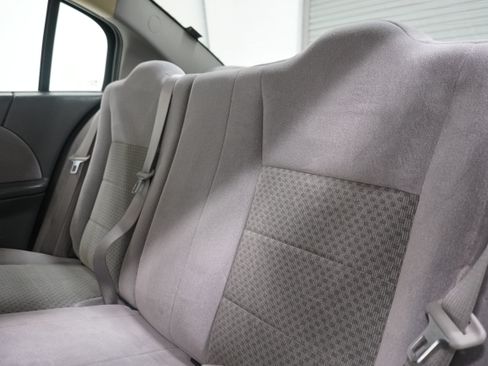 Used 2005 Saturn ION Level 3 w/ Travel Pkg FWD image 13