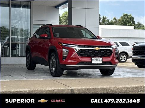 New 2026 Chevrolet Trax LT w/ Driver Confidence Package FWD image 1