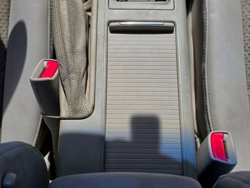 Used 2005 Subaru Outback 2.5i AWD/4WD image 25