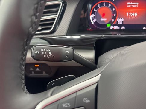 New 2026 Volkswagen Atlas Peak Edition AWD/4WD image 18