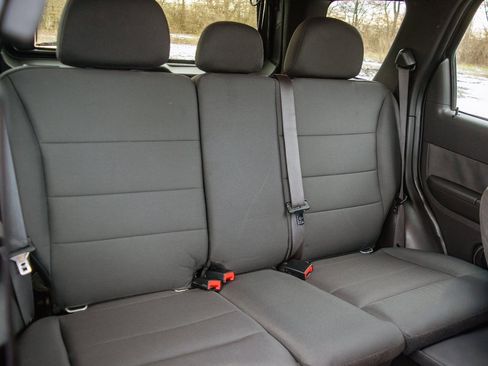 Used 2011 Ford Escape XLT w/ 201A Rapid Spec Order Code image 32