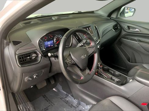 Used 2023 Chevrolet Equinox RS FWD image 17