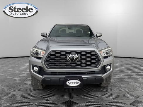 Used 2020 Toyota Tacoma TRD Off-Road image 8